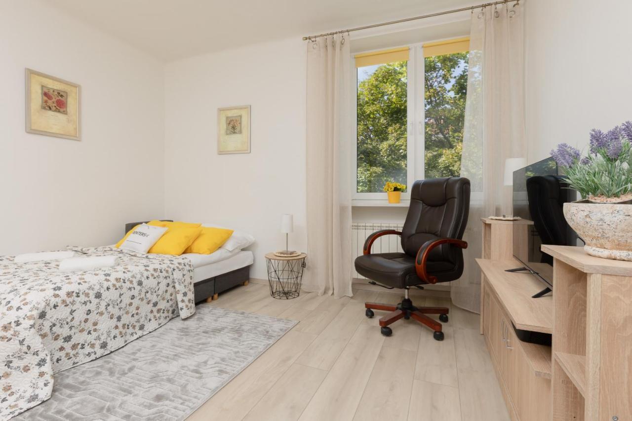 Raclawicka Cozy Studio Apartment By Noclegi Renters Varsavia Esterno foto